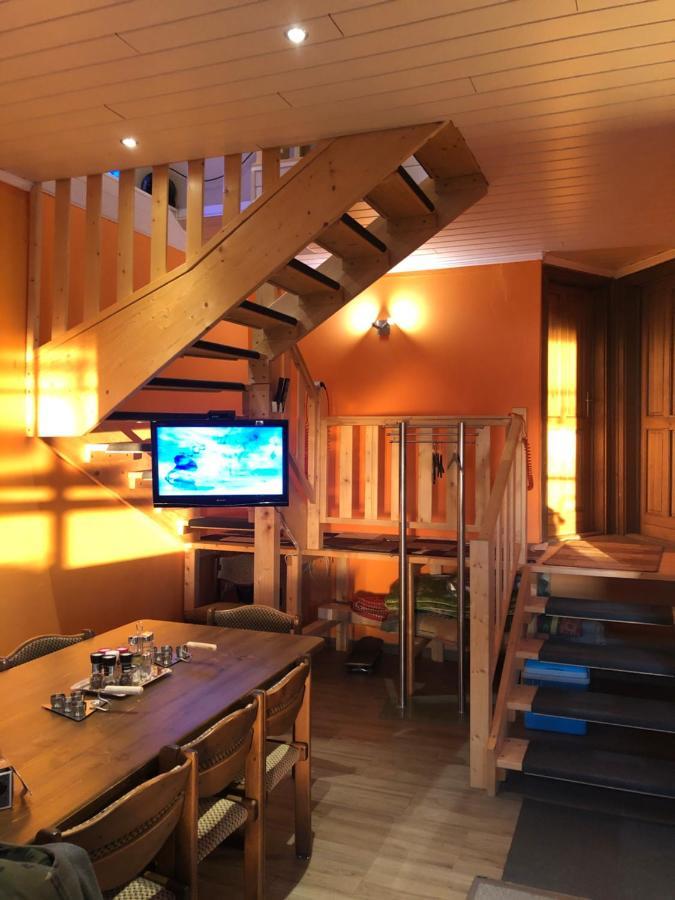 Hero 4 Sterne Ferienhaus バヤ エクステリア 写真