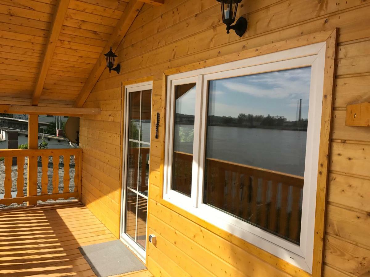 Hero 4 Sterne Ferienhaus バヤ エクステリア 写真