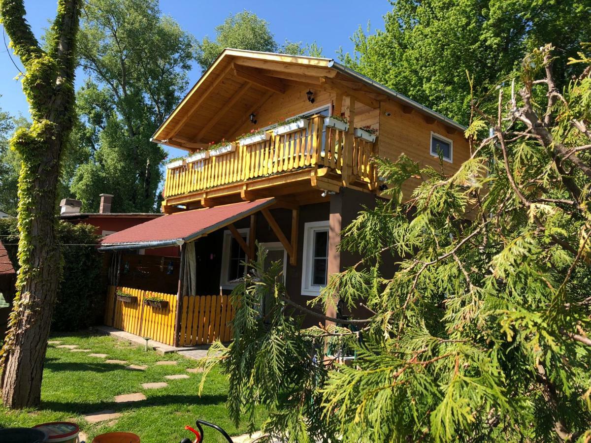 Hero 4 Sterne Ferienhaus バヤ エクステリア 写真